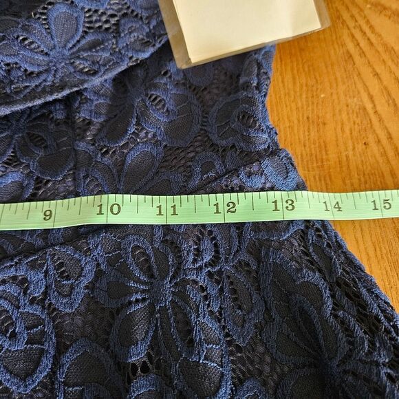 NWT HYLING  Elegant Navy Lace Off-Shoulder Dress – Medium | NWT | Parties Events - Picture 3 of 7